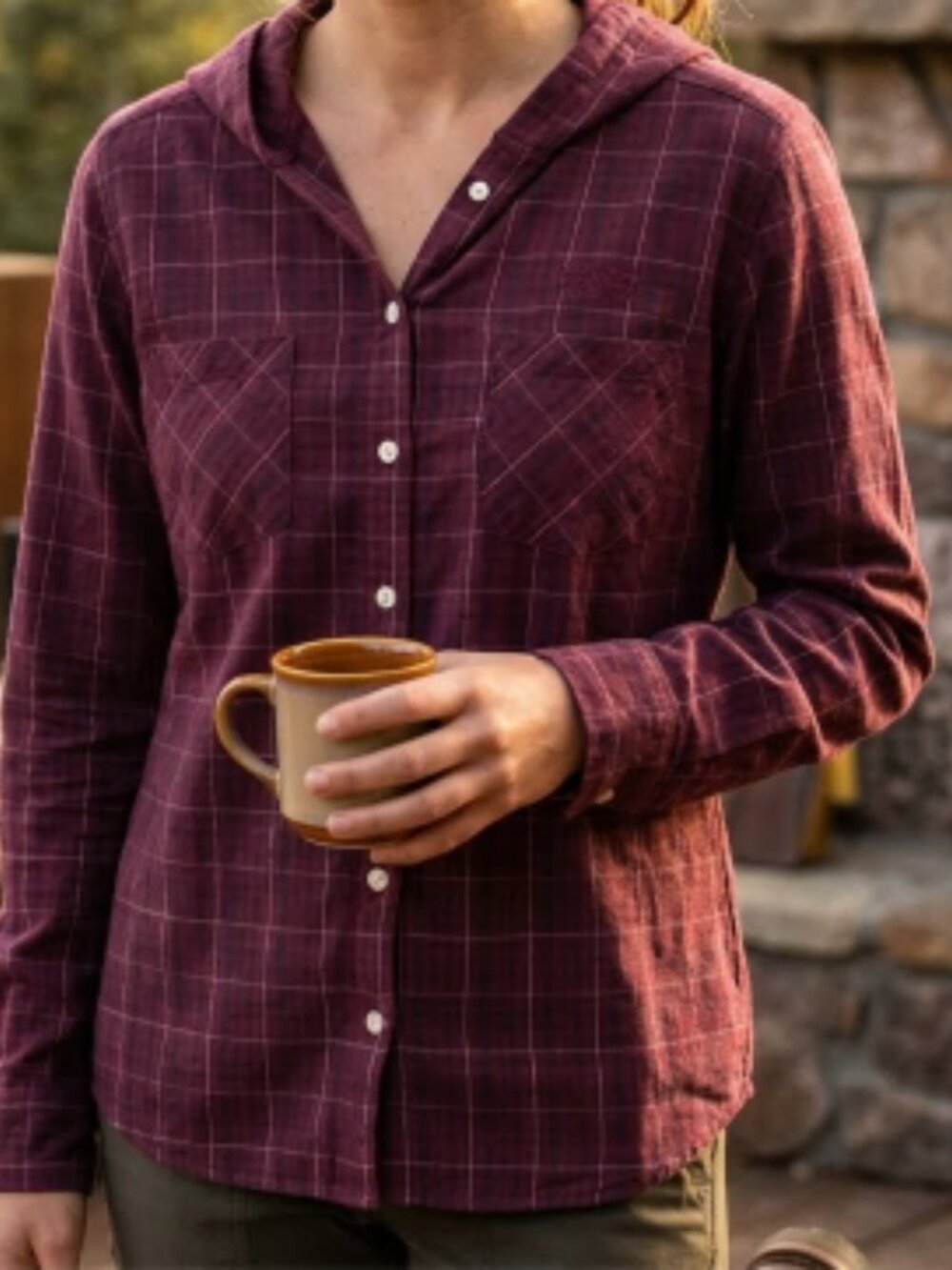 Mountain Hardwear Wmns Maroon Plaid Hooded Button Front Shirt sz M